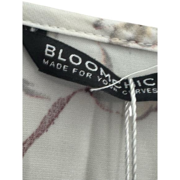 NWT Bloomchic Womens 14-16 Ivory Floral Faux Wrap Midi Dress Tie Belt Flutter - Picture 10 of 13